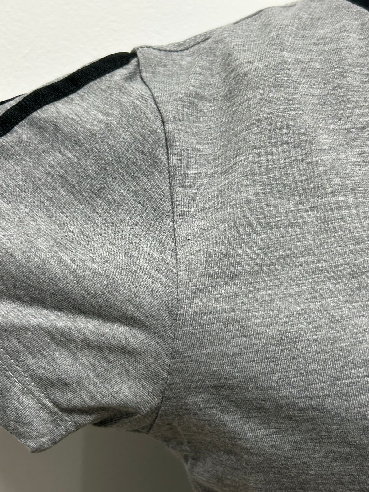 Camiseta feminina manga curta Alcyone